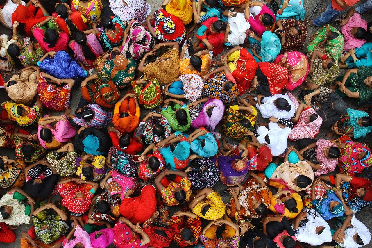 Marrakech: «Lo Invisible Revelado», una fascinante exposición de Lalla Essaydi que invita a cuestionar género e identidad