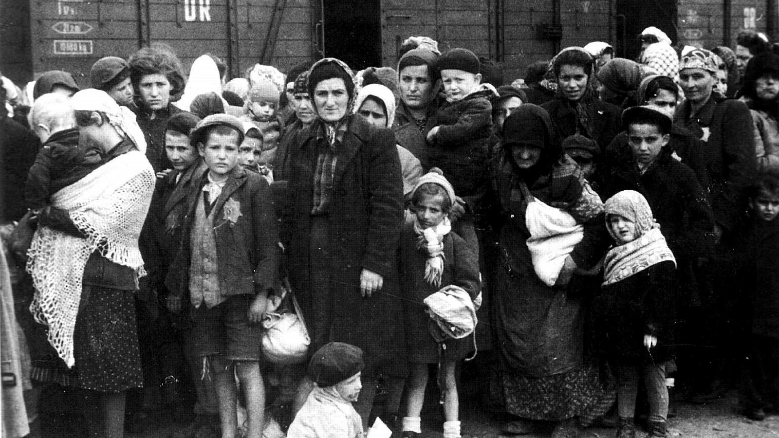 «80è Aniversari d’Auschwitz: Recordant les Infàncies Perdudes en l’Holocaust»
